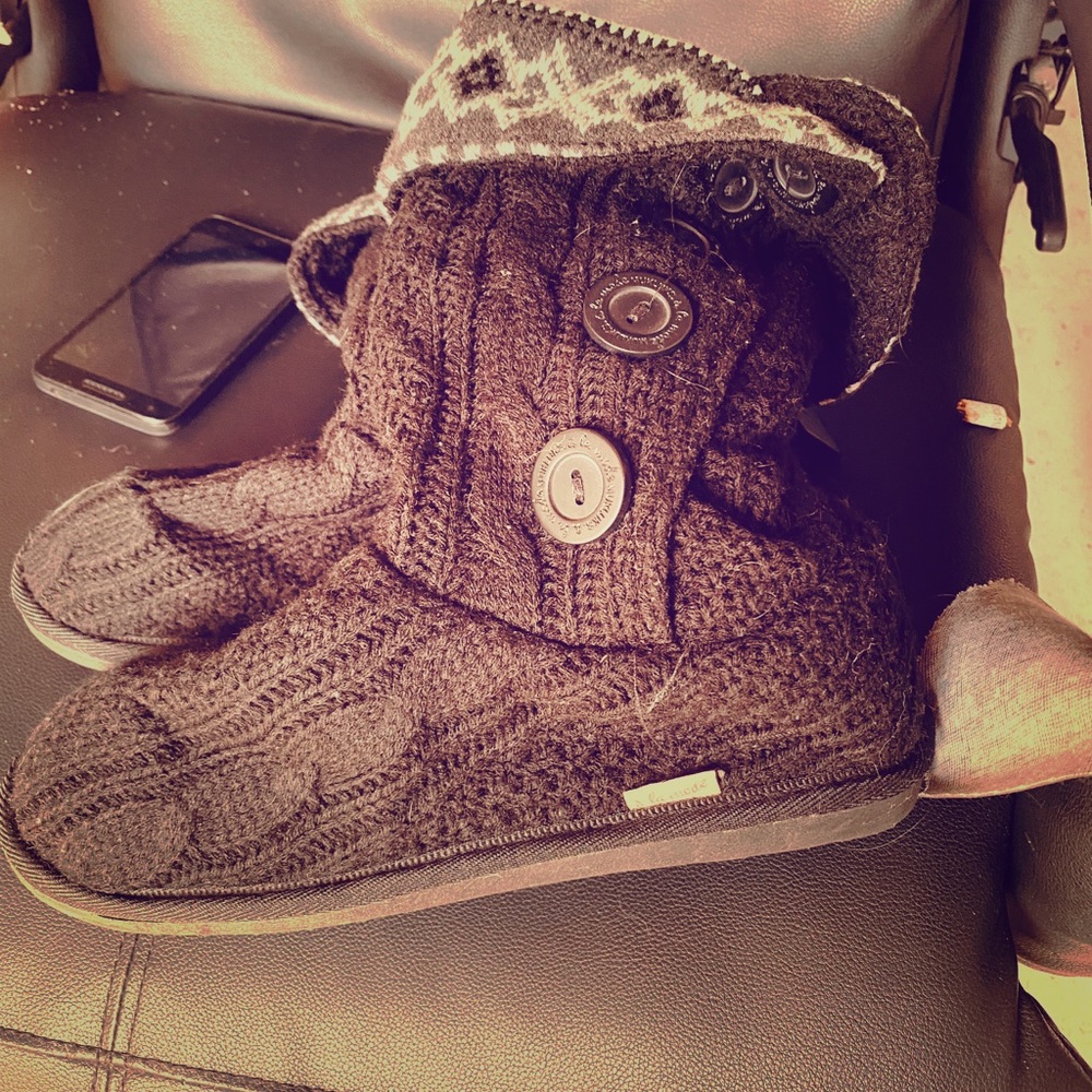 black sweater boots